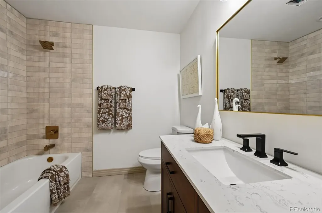 4530 S Verbena Street Denver CO 80237