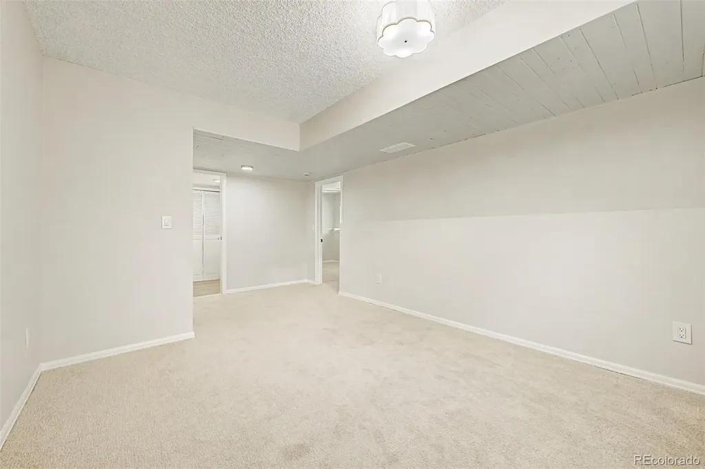 7483 Benton Street Arvada CO 80003