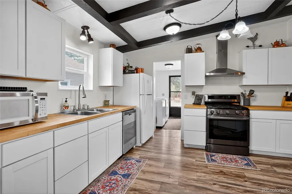 225 W Grand Street La Veta CO 81055