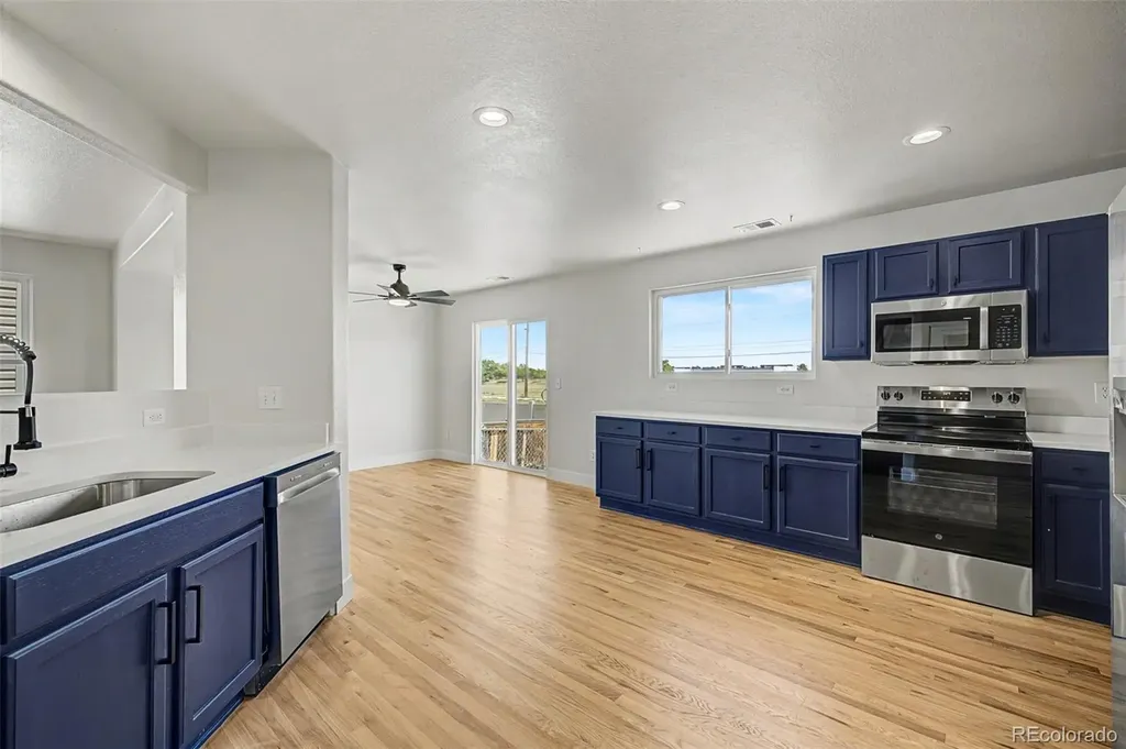 Brighton CO, 850 Macaw Street