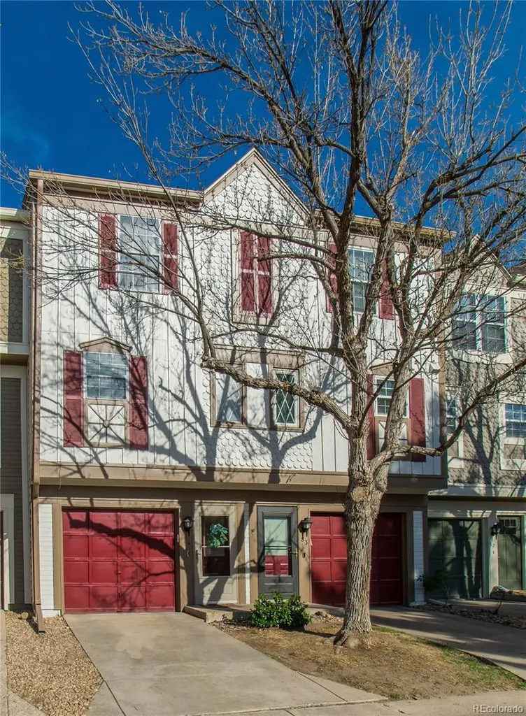 1811 S Quebec Way Denver CO 80231