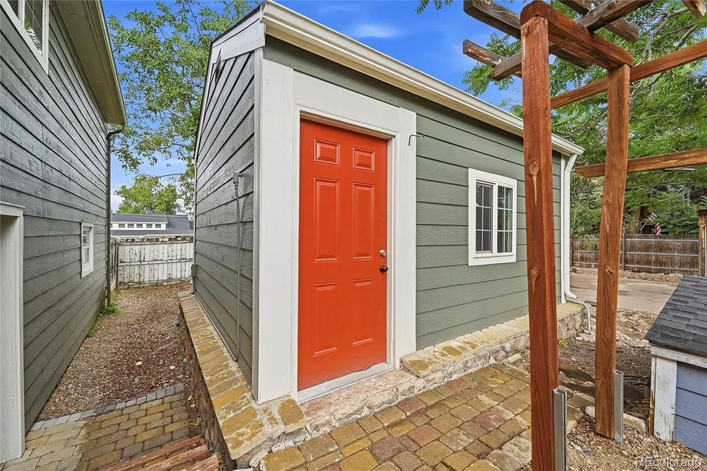 1660 Ingalls Street Lakewood CO 80214