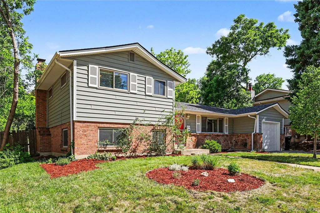 2986 S Whiting Way Denver CO 80231