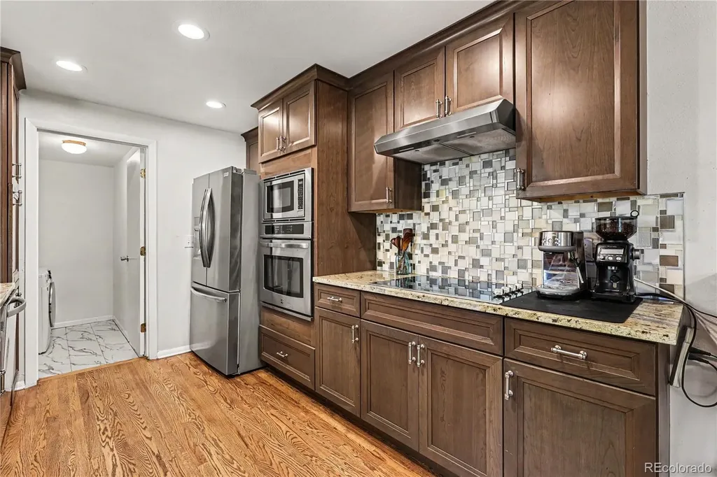 2986 S Whiting Way Denver CO 80231