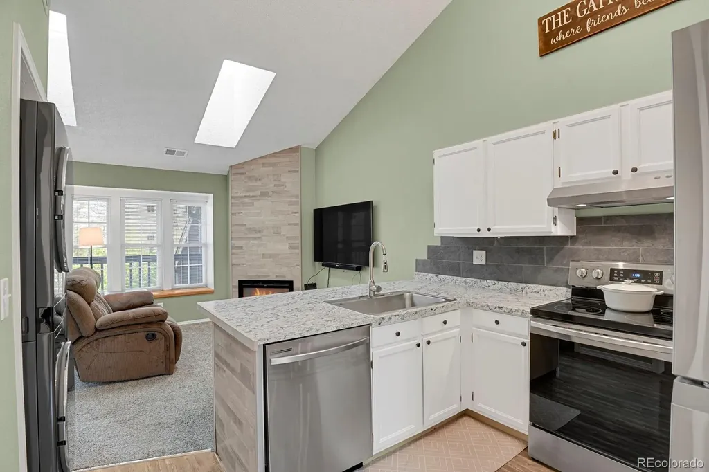 1214 S Flower Circle Lakewood CO 80232