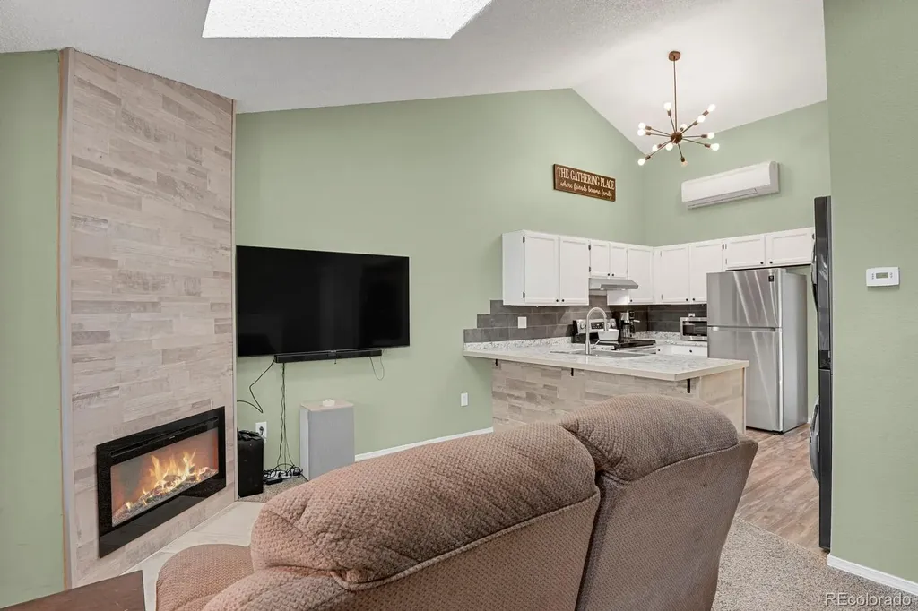 1214 S Flower Circle Lakewood CO 80232