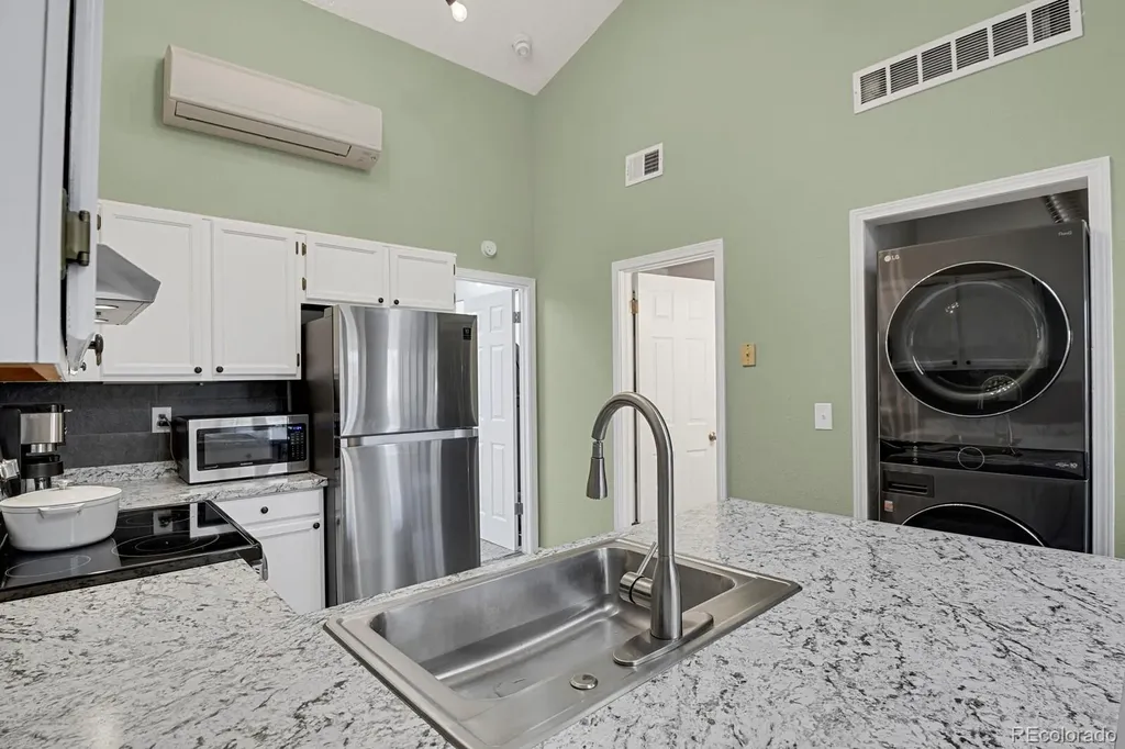1214 S Flower Circle Lakewood CO 80232