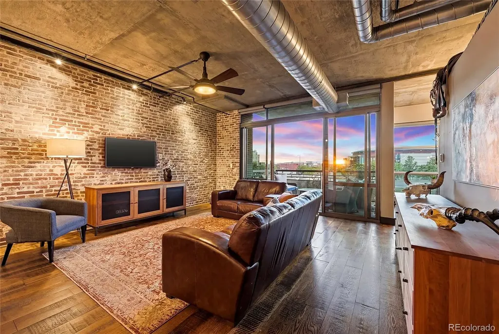 Denver CO, 1401 Wewatta Street, Unit 308