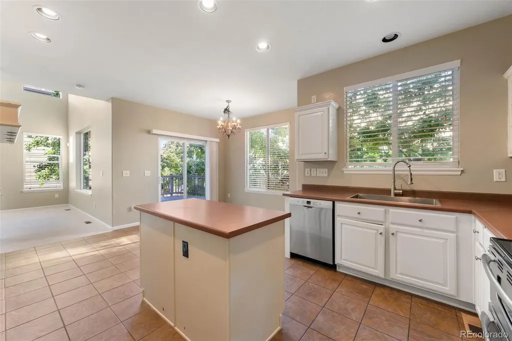 10599 Atwood Circle Littleton CO 80130