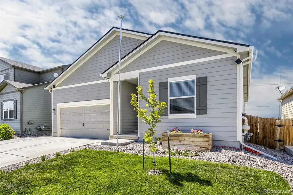 311 Thomas Avenue Keenesburg CO 80643