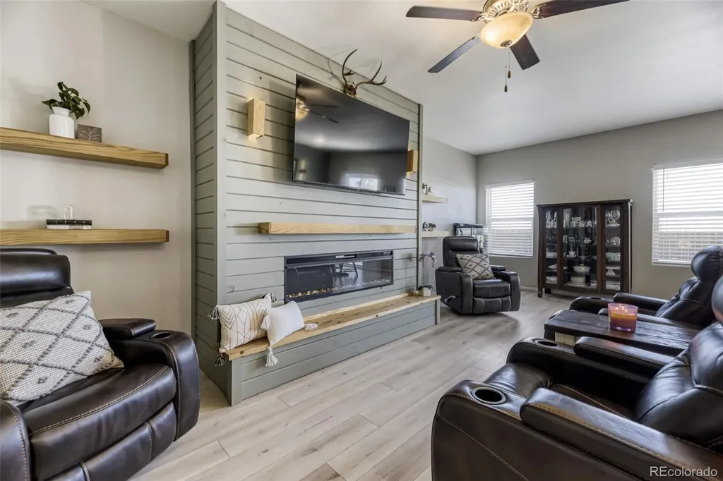 311 Thomas Avenue Keenesburg CO 80643