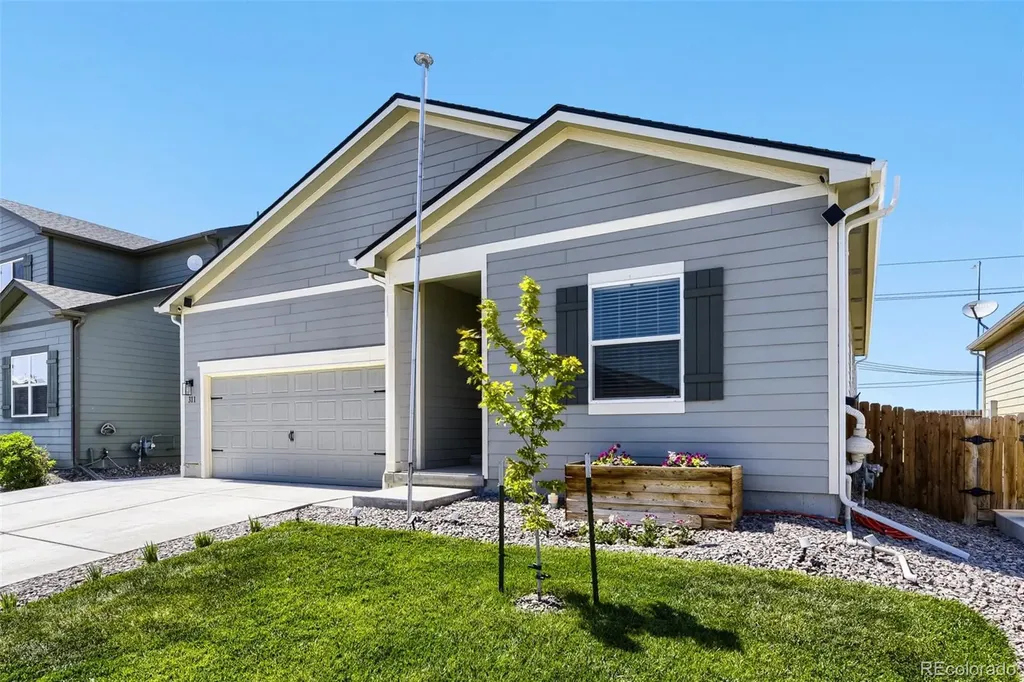 311 Thomas Avenue Keenesburg CO 80643