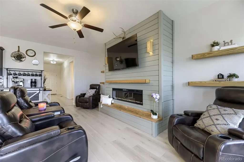 311 Thomas Avenue Keenesburg CO 80643