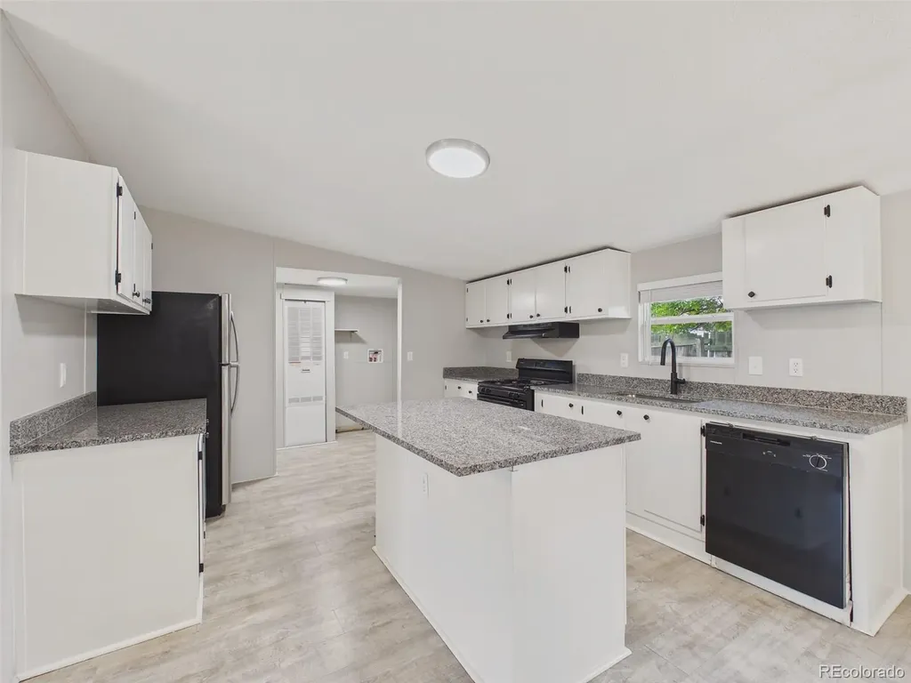 320 Glen Ayre Street Dacono CO 80514