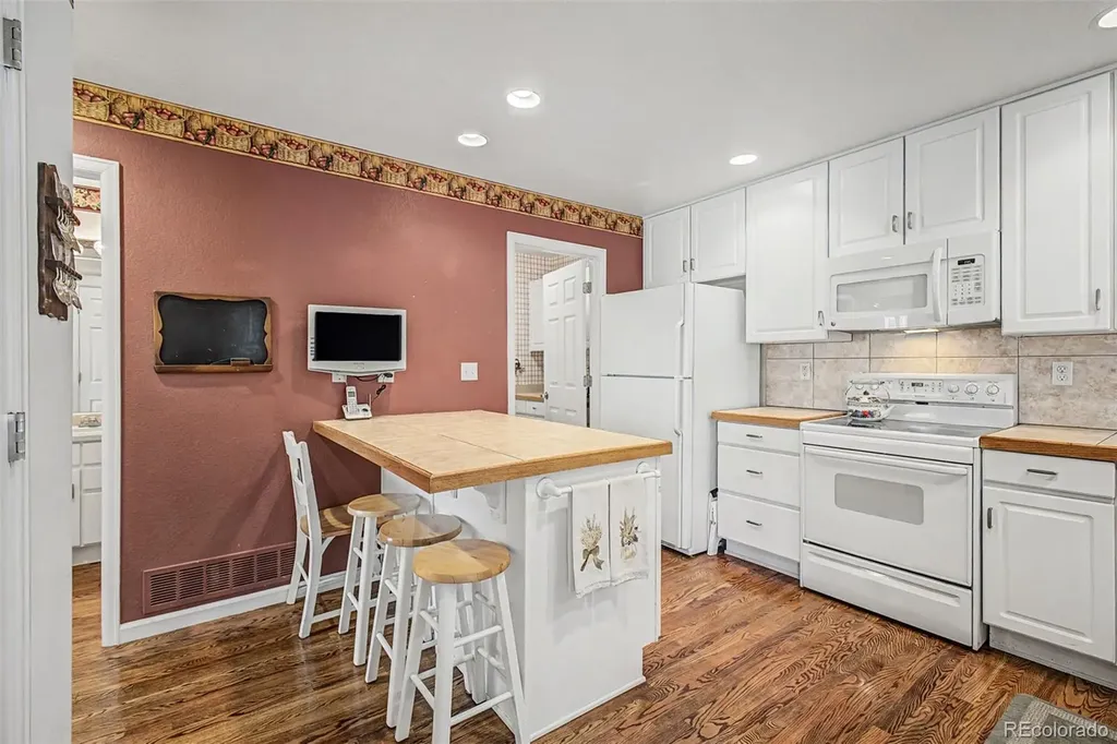 6340 Deframe Way Arvada CO 80004