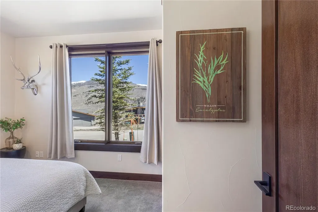 151 Moss Way Silverthorne CO 80498