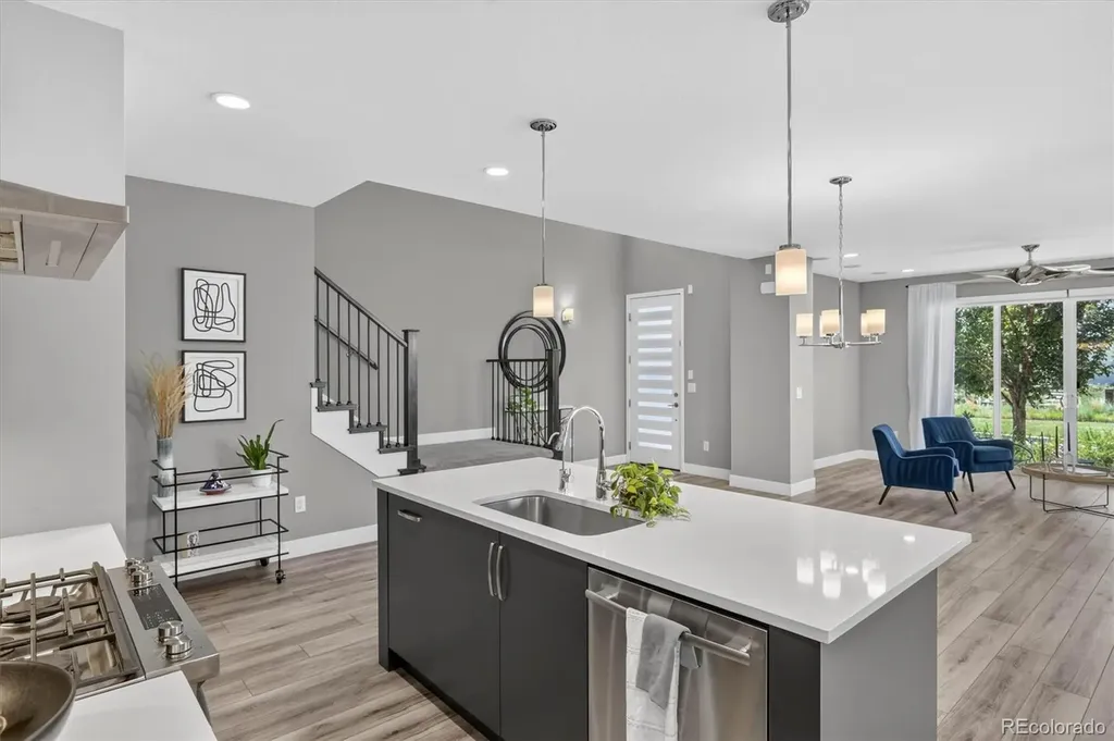 6048 Beeler Court Denver CO 80238