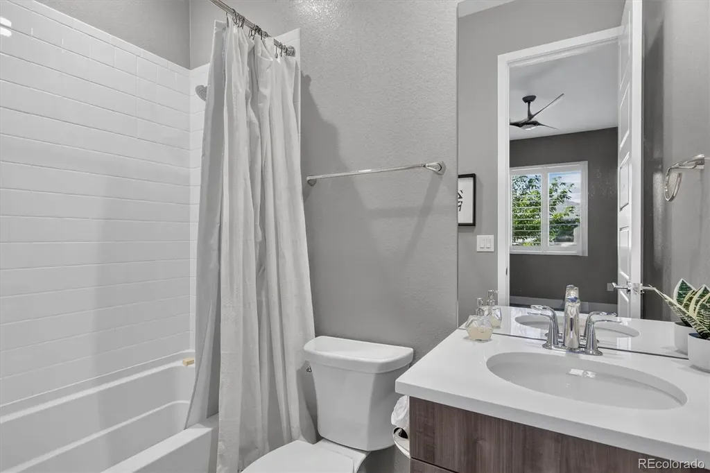 6048 Beeler Court Denver CO 80238