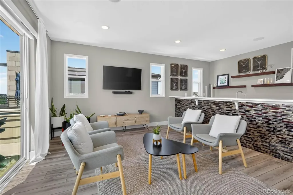 6048 Beeler Court Denver CO 80238