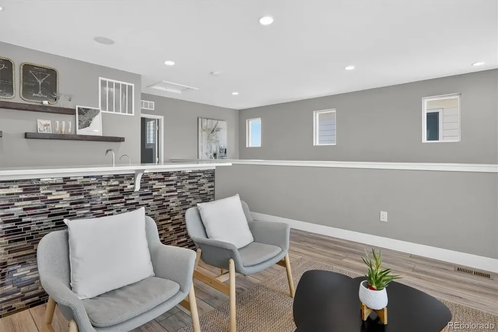 6048 Beeler Court Denver CO 80238