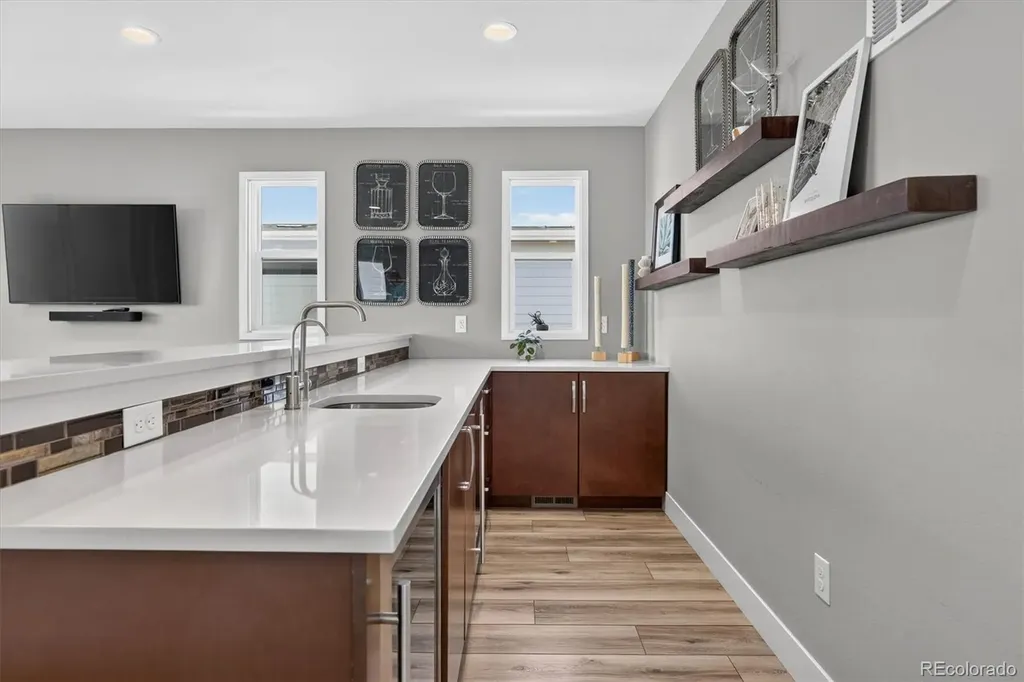 6048 Beeler Court Denver CO 80238