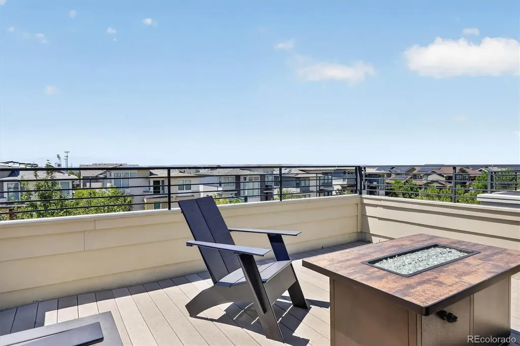 6048 Beeler Court Denver CO 80238
