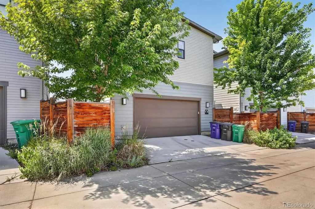 6048 Beeler Court Denver CO 80238