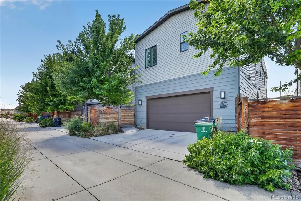 6048 Beeler Court Denver CO 80238