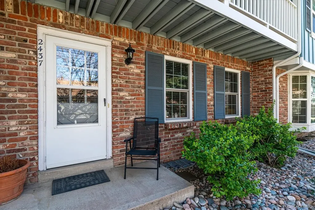 2437 E Geddes Place Centennial CO 80122