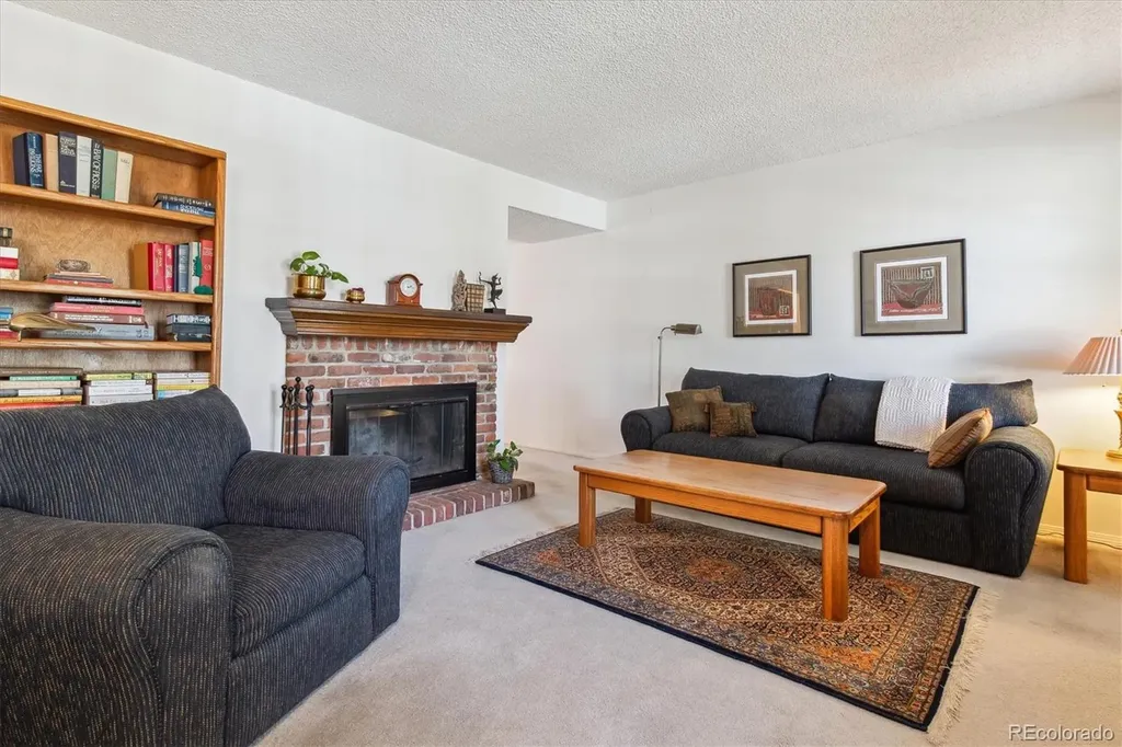 2437 E Geddes Place Centennial CO 80122
