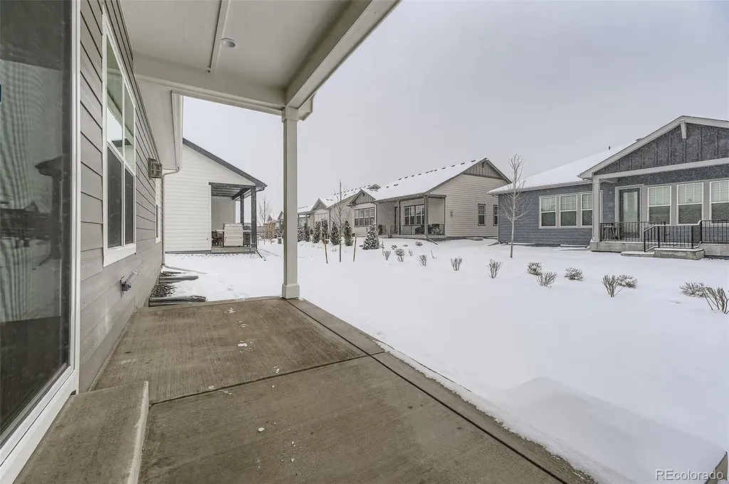 8942 S Riviera Way Aurora CO 80016