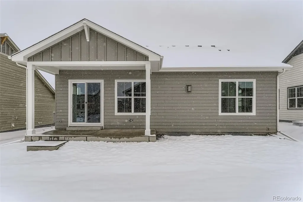 8942 S Riviera Way Aurora CO 80016