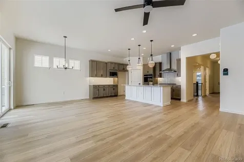 8942 S Riviera Way Aurora CO 80016