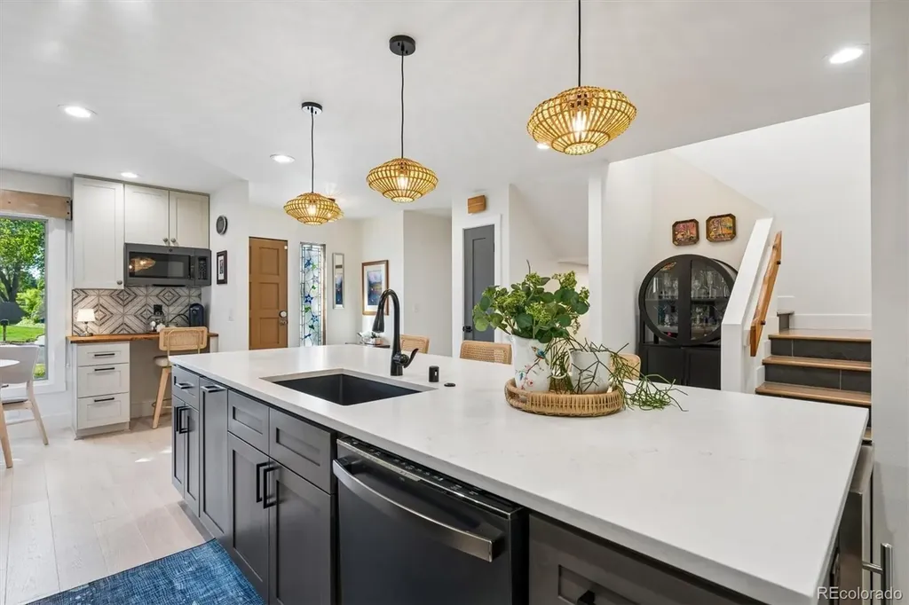 1567 W Briarwood Avenue Littleton CO 80120
