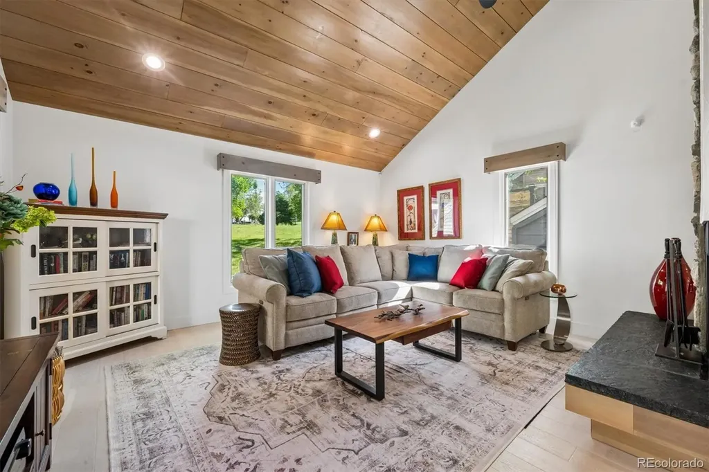 1567 W Briarwood Avenue Littleton CO 80120