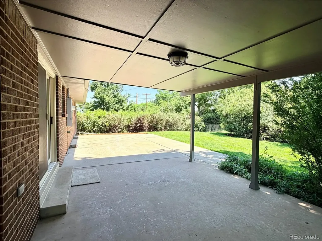 5944 S Steele Street Littleton CO 80121