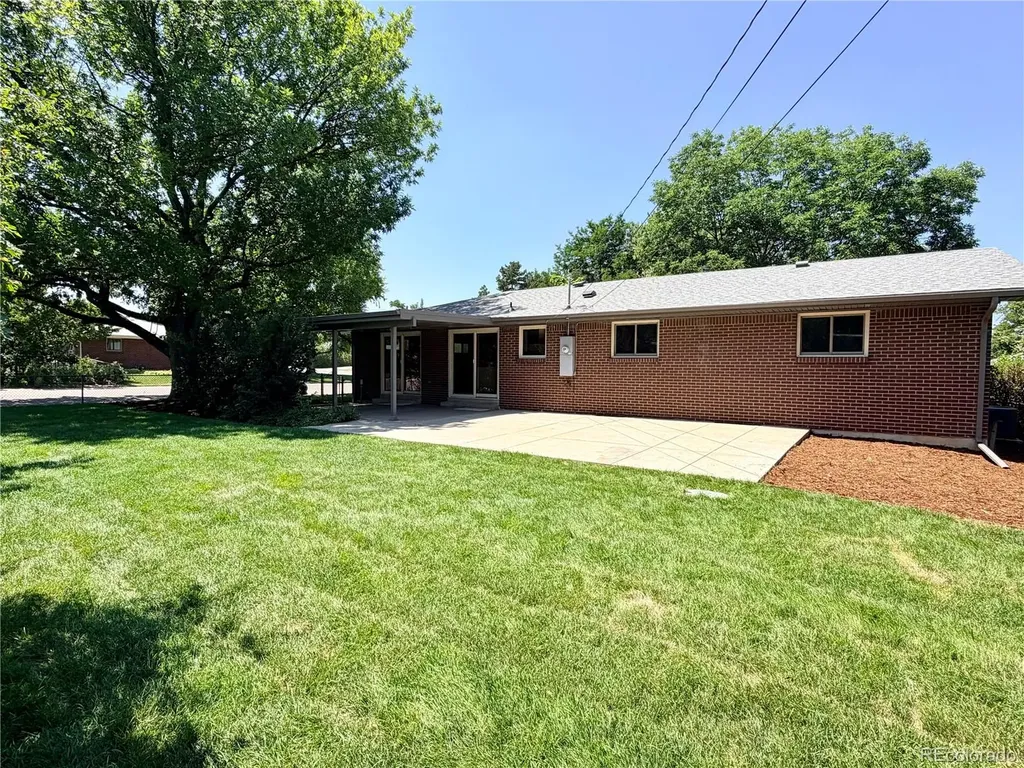 5944 S Steele Street Littleton CO 80121
