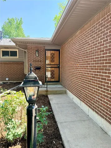 5944 S Steele Street Littleton CO 80121