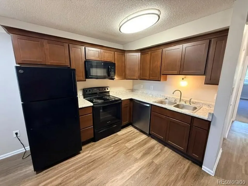 10635 W 7th Avenue Lakewood CO 80215