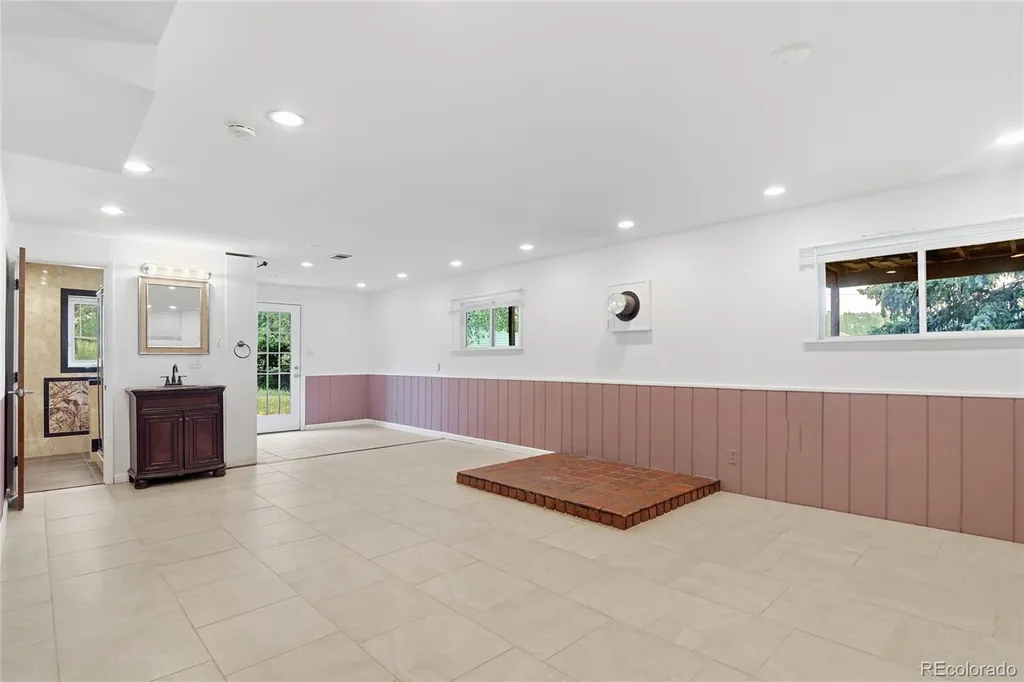 26277 S End Road Kittredge CO 80457