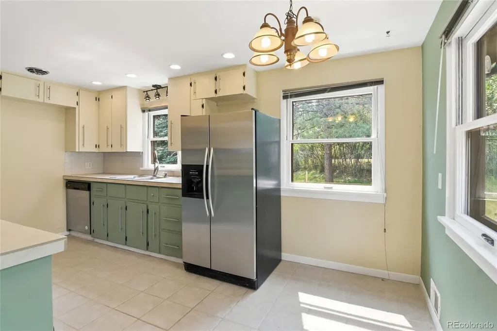 26277 S End Road Kittredge CO 80457