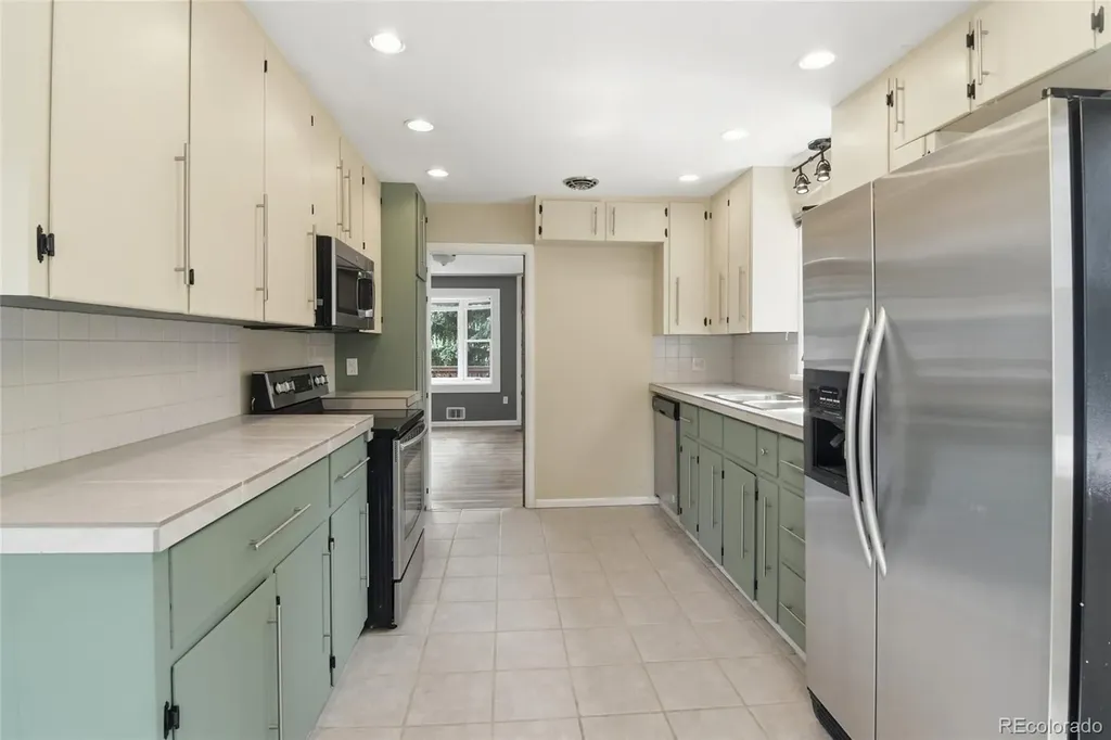 26277 S End Road Kittredge CO 80457