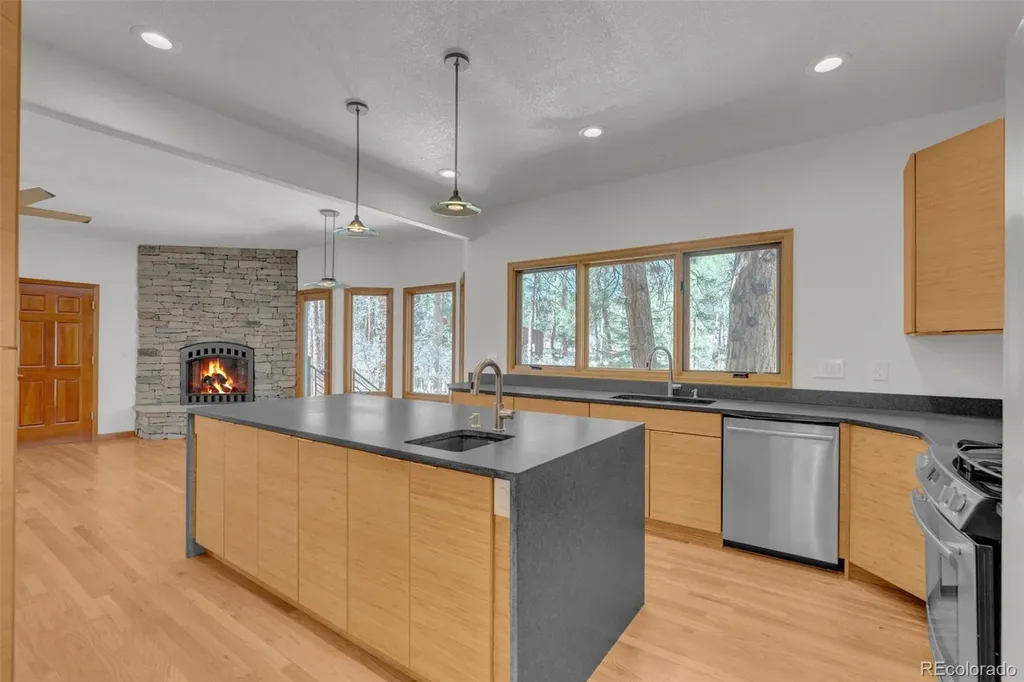 7045 Perry Park Boulevard Larkspur CO 80118