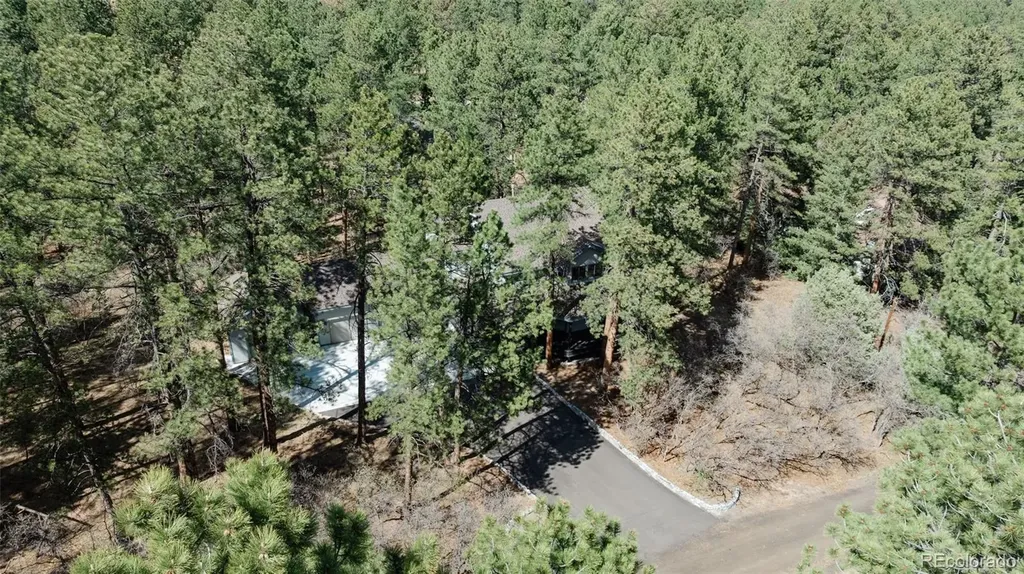 7045 Perry Park Boulevard Larkspur CO 80118