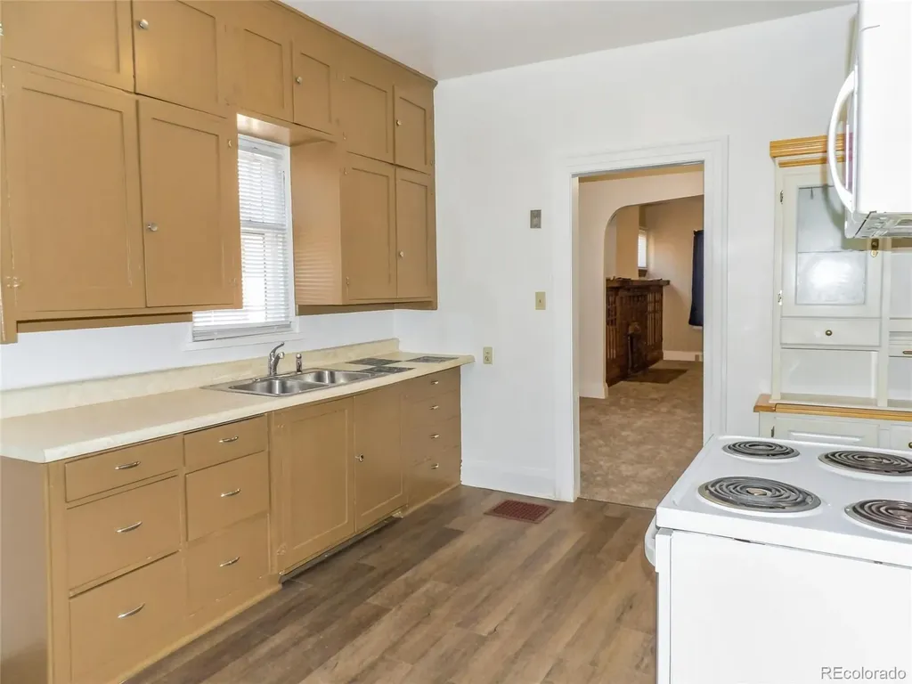 1506 E 7th Street Pueblo CO 81001