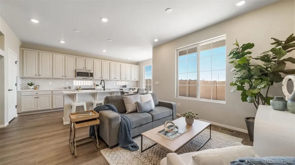 4934 N Tempe Street Aurora CO 80019