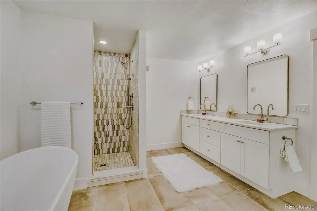 2631 Kearney Street Denver CO 80207