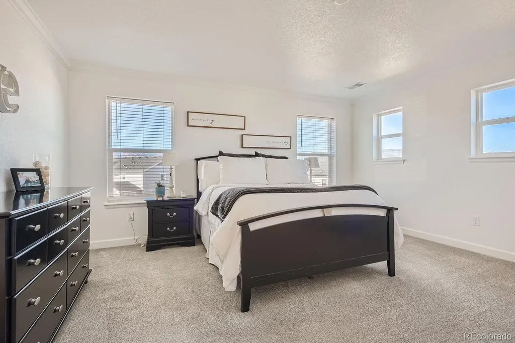 8137 Ralston Creek Avenue Littleton CO 80125