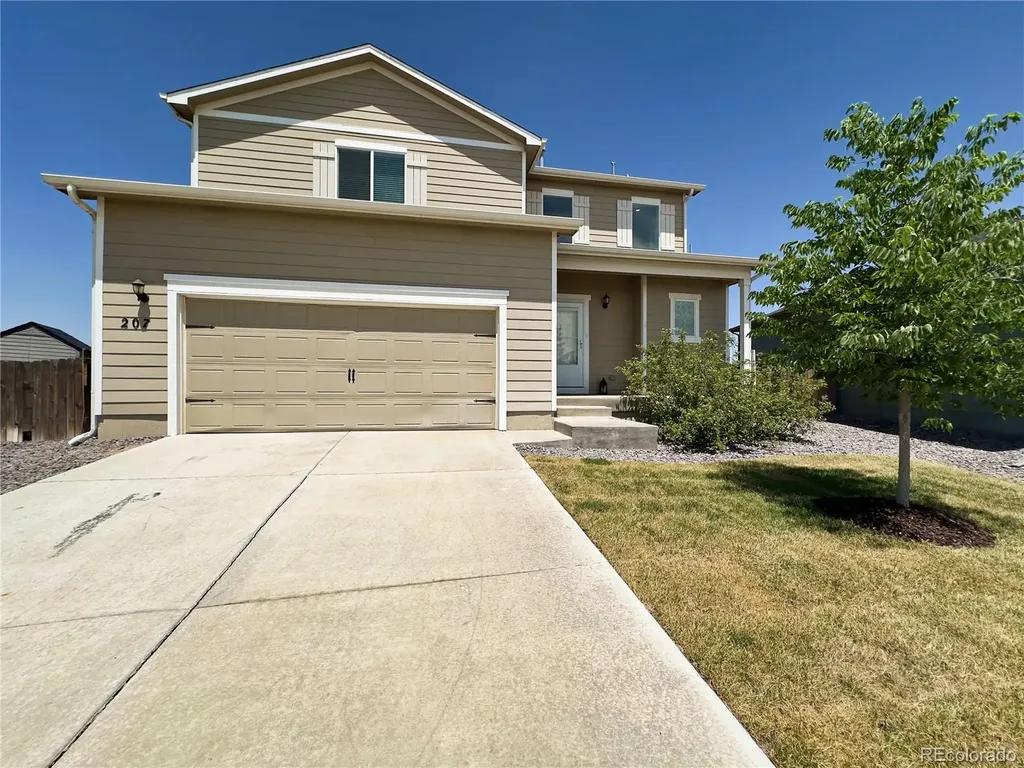 207 Clayton Avenue Keenesburg CO 80643