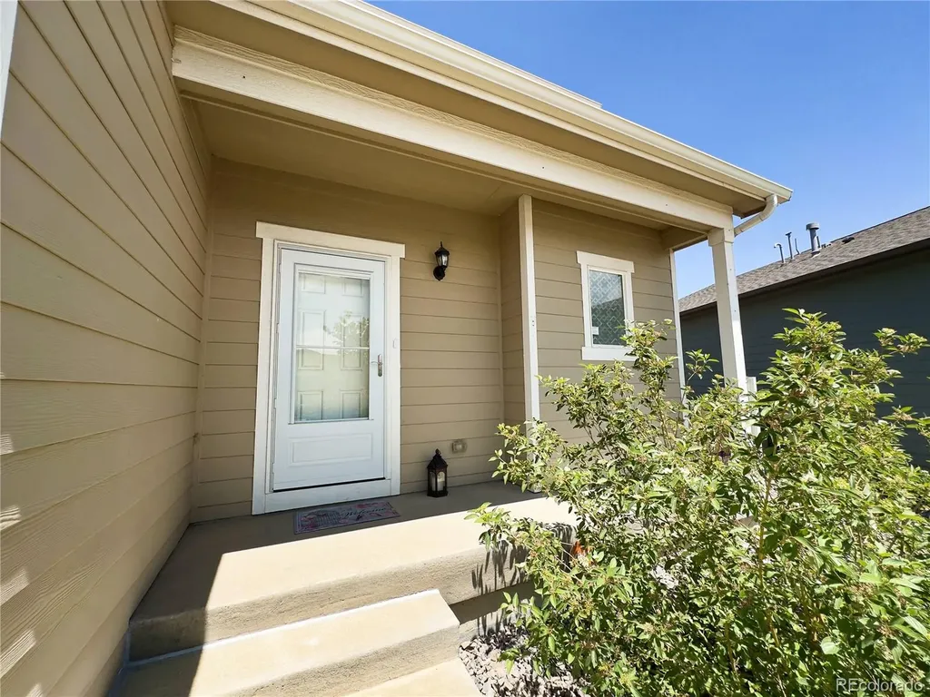 207 Clayton Avenue Keenesburg CO 80643